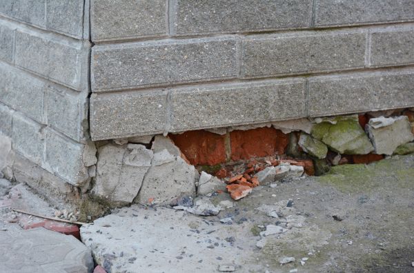 Foundation Settlement Repair in Utica